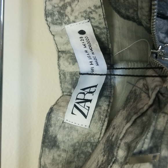 Fitted Cargo Dress in Print - Picture 11 of 15